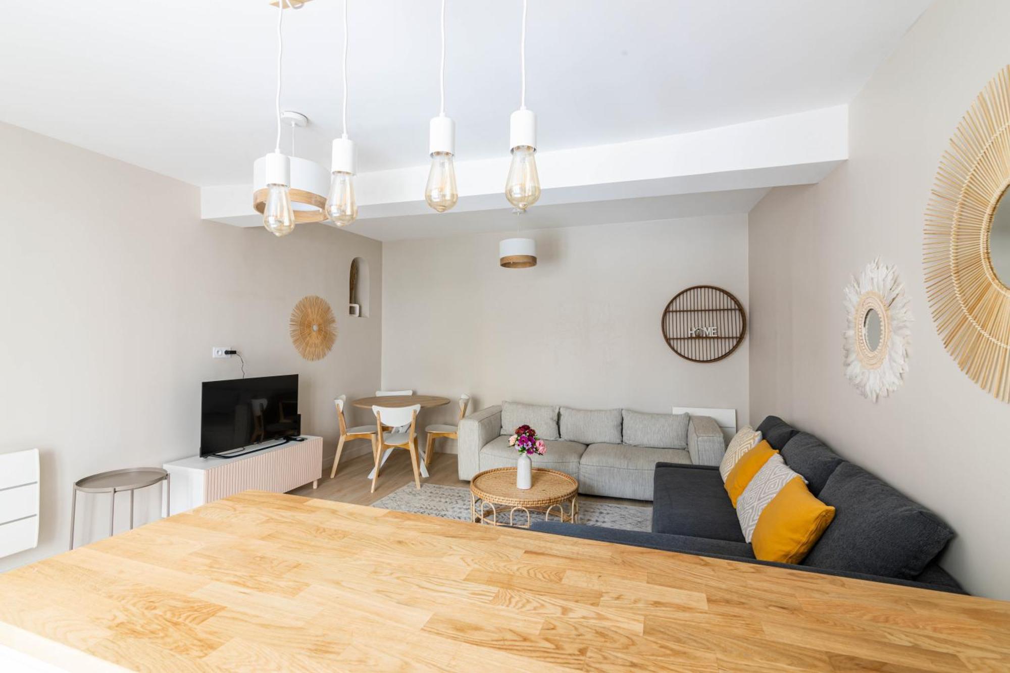 Luxurious 1 Bedroom Quartier De La Bastille Free Netflix Paris Eksteriør billede
