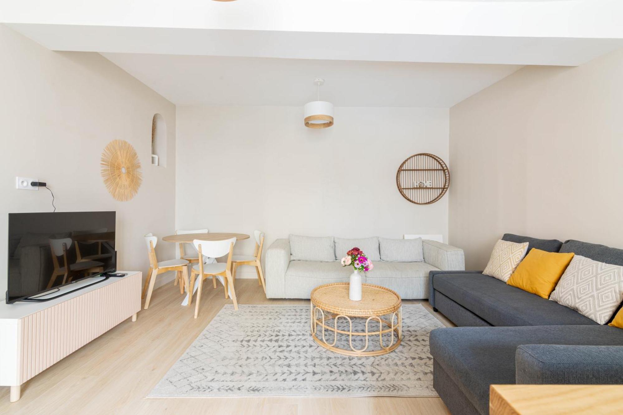 Luxurious 1 Bedroom Quartier De La Bastille Free Netflix Paris Eksteriør billede